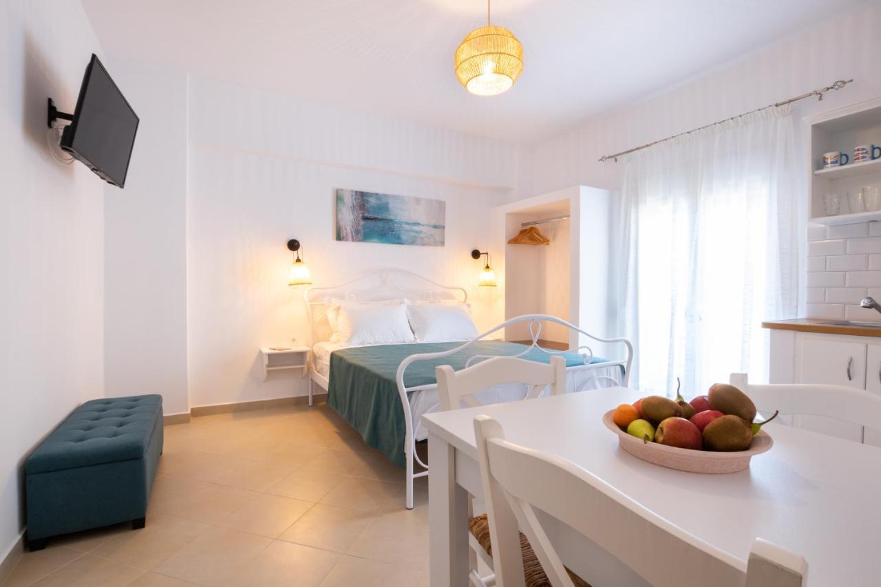 Anemos Guest Apts Karpathos Exterior photo