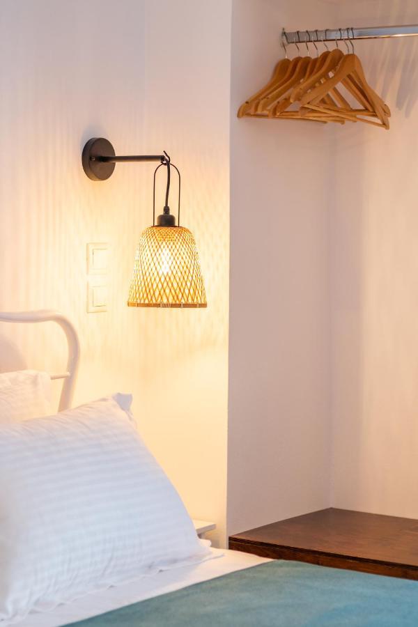 Anemos Guest Apts Karpathos Exterior photo