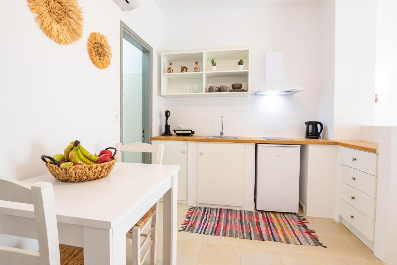 Anemos Guest Apts Karpathos Exterior photo